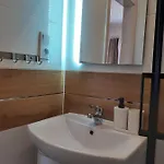 Nad Jeziorem Apartment *