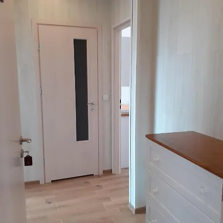 Nad Jeziorem Apartment