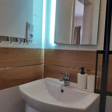 Nad Jeziorem Appartement *