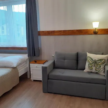 Nad Jeziorem Apartment